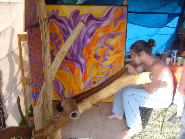 Petitpied qui souffle dans des tuuuubes