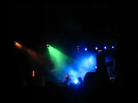 Steev Kindwald, le pro du teasing!! on croit que le morceau est fini, pis non, ça repart!!